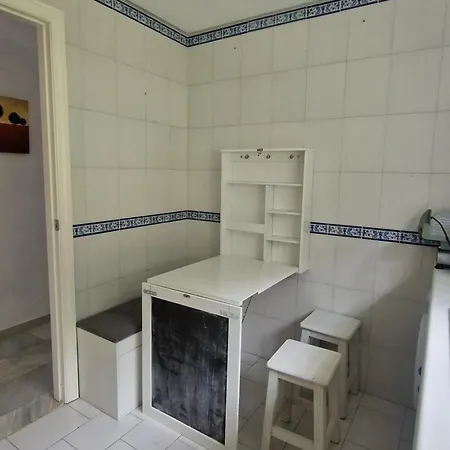 Daire Apartamento Compartido Moraleja - *